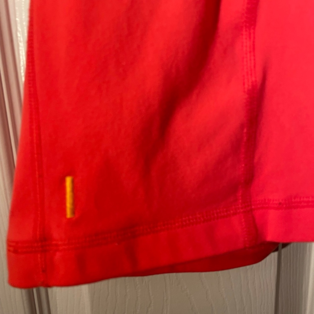 Lucy activewear tank top - Picture 5 of 6